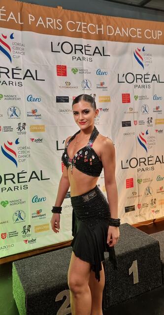 Edita Hasani am Tanzweg nach oben! | Foto: Hasani