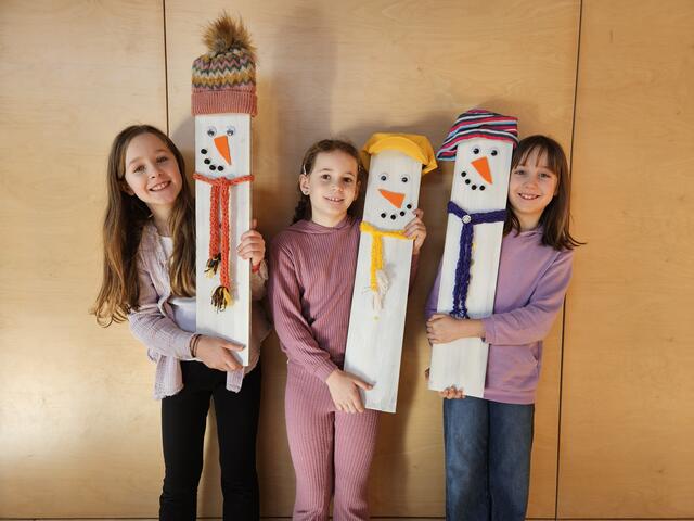 Die Kinder der Volksschule Unterrabnitz bastelten schöne Schneemänner. | Foto: Verena Kainz/VS Unterrabnitz