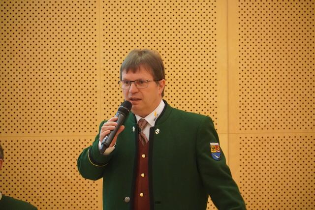 Bezirkskapellmeister Klaus Vinatzer | Foto: Johannes Brandner