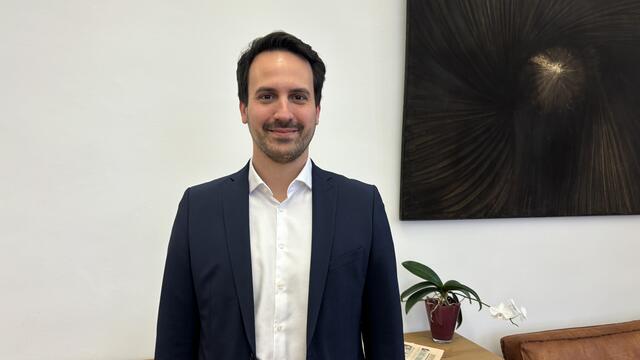 Bildungsstadtrat Christoph Wiederkehr (Neos) will Wiens Schulen zu einem "angstfreien Raum" machen.  | Foto: Kathrin Klemm/MeinBezirk