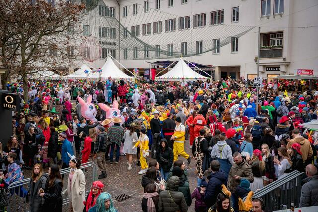 So groß wie gewohnt wird die Faschingsparty am Villacher Rathausplatz heuer nicht. Aber sie findet statt. | Foto: villacher-fasching.at
