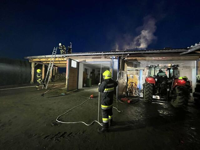 Ein Nebengebäude eines Wohnhauses geriet in Brand | Foto: Feuerwehr St. Paul im Lavanttal