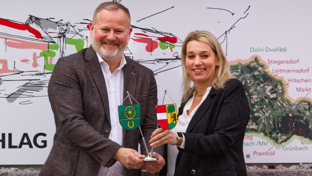 Viele Gemeinsamkeiten: Günter Lorenz (Bürgermeister von Rainbach) und Anita Gstöttenmayr (Bürgermeisterin von Leopoldschlag). | Foto: MeinBezirk