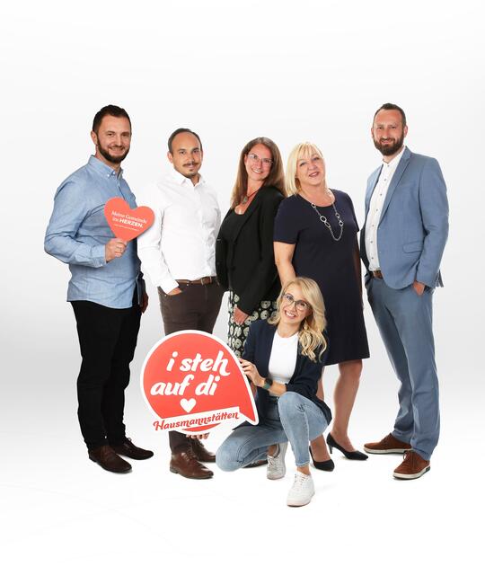 Tanja Waglechner (vorne) und das SPÖ-Team der vorderen Listenplätze Benjamin Hurem-Reischl (li), Michael Bauernhofer, Katharina Dudas und Manuel Pfeilstecher sowie Schriftführerin Elisabeth Hobisch laden zum Konzert mit Grodaus. | Foto: privat