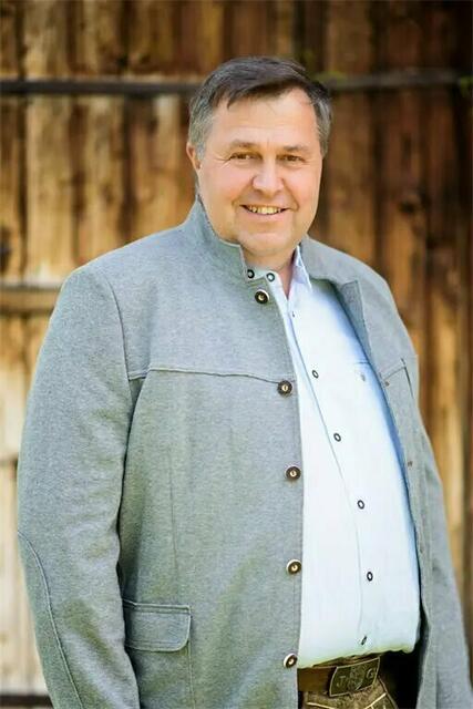 Leogangs Bürgermeister Sepp Griessner, freut sich über das zusätzliche Kinderbetreuungsangebot in seiner Gemeinde. | Foto: cbphotography