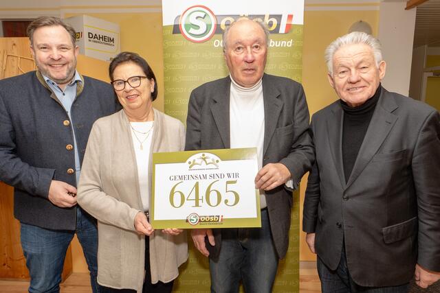 Landesgeschäftsführer Franz Ebner, Bezirksobmann-Stellvertreterin Marianne Kienast, Bezirksobmann Willi Auzinger und Landesobmann Josef Pühringer vom OÖ Seniorenbund. | Foto: OÖ Seniorenbund