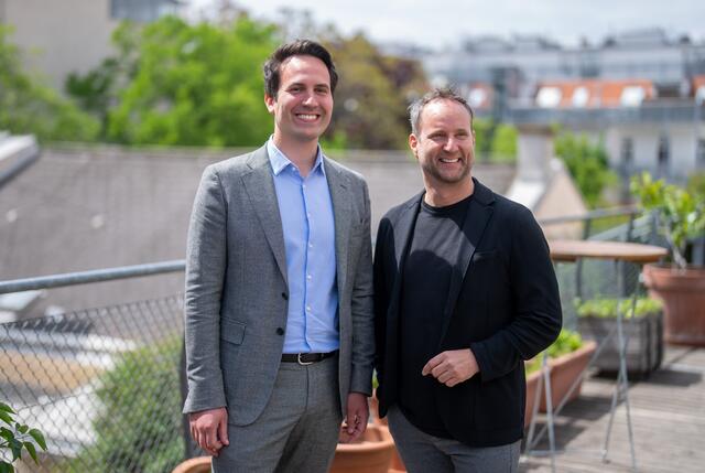 Wiens pinker Vizebürgermeister und Bildungsstadtrat Christoph Wiederkehr wird wohl Bildungsminister. Parteigründer Matthias Strolz zieht zurück. | Foto: GEORG HOCHMUTH / APA / picturedesk.com