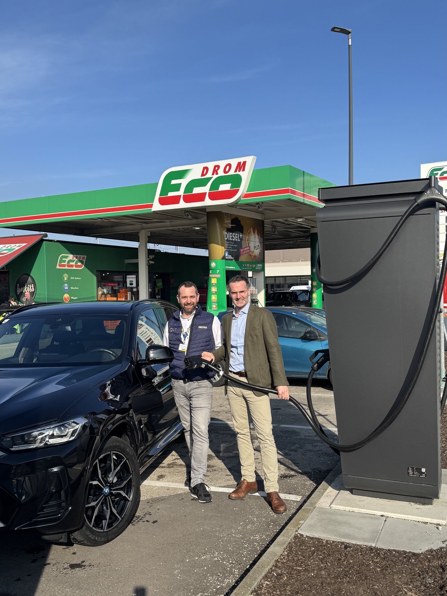 Expansion at the Metro location: Ecodrom Wels now has an e-charging ...
