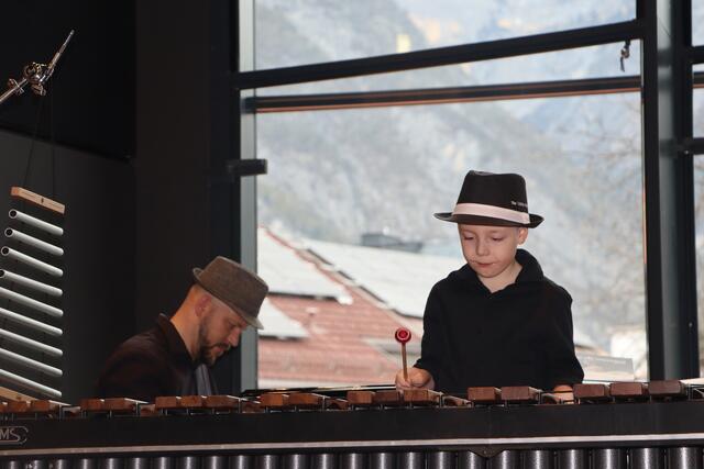 Der siebenjährige Jonathan gab eine Kostprobe seiner Könnens. | Foto: Seelos