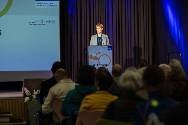 Barbara Wondrasch, Leiterin des Departments Gesundheit und Leiterin des Instituts für Gesundheitswissenschaften an der FH St. Pölten | Foto: © Pils Philine