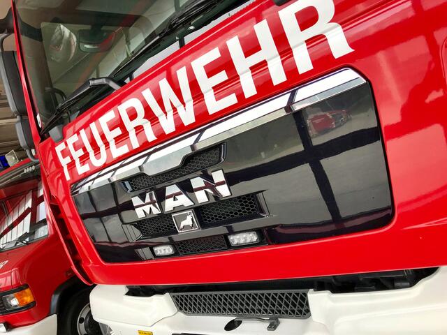 Die Freiwillige Feuerwehr stand mit drei Fahrzeugen und neun Kräften im Einsatz. (Symbolbild) | Foto: Symbolbild LFV Tirol