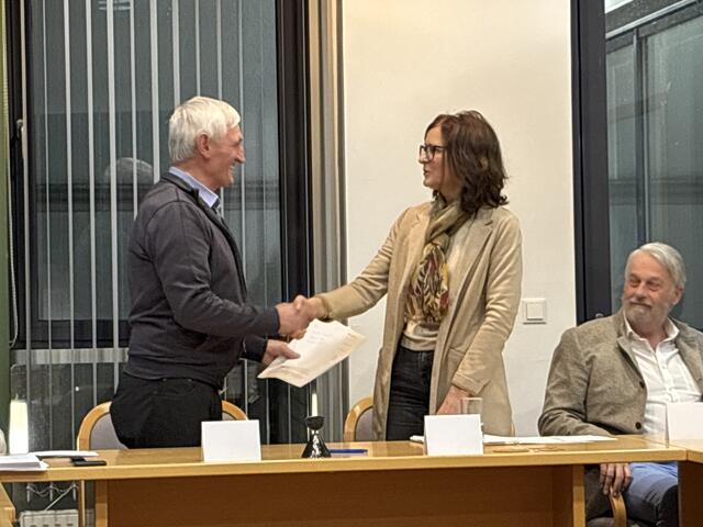 Die Wahl zur Bürgermeisterin fiel mit 12 von 18 Stimmen auf Irmtraud Traxler. | Foto: Alexandra Goll