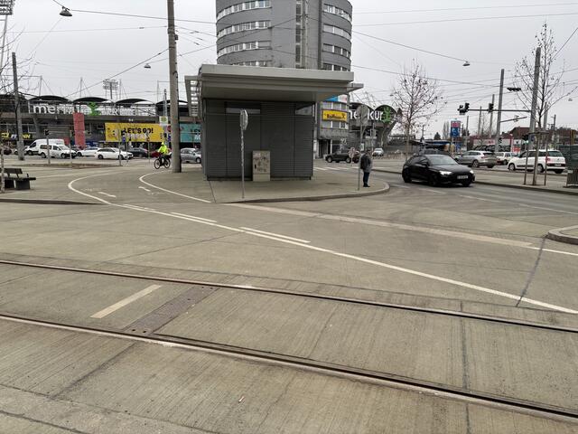 Verlauf des Fahrradwegs an der Conrad-von-Hötzendorf-Straße Richtung Liebenauer Stadion. | Foto: MeinBezirk