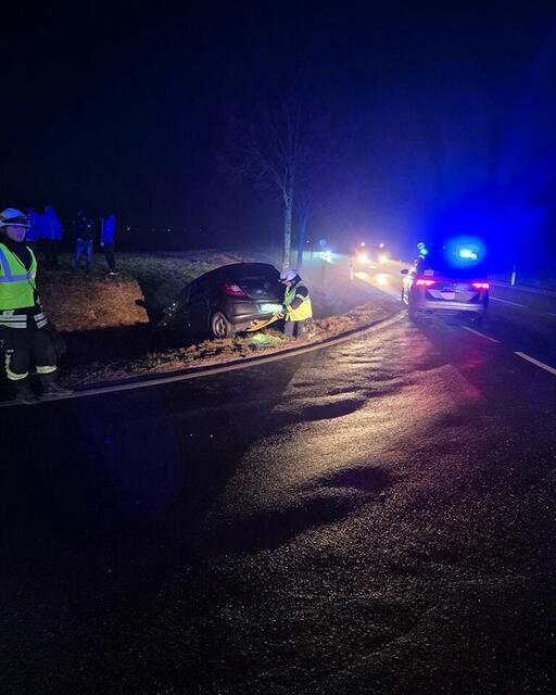 Die Polizei meldet einen Verkehrsunfall in Hornstein.  | Foto: FF Hornstein