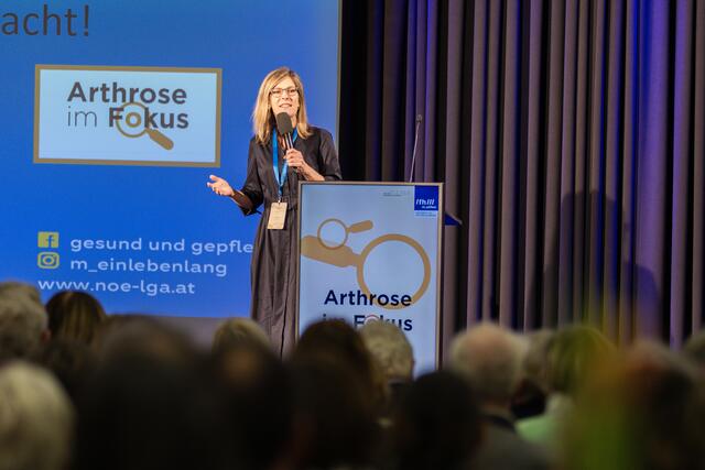 Karin Pieber, Fachärztin für Physikalische Medizin und allgemeine Rehabilitation, Ärztliche Direktorin am Universitätsklinikum St. Pölten – Lilienfeld. | Foto: © Pils Philine
