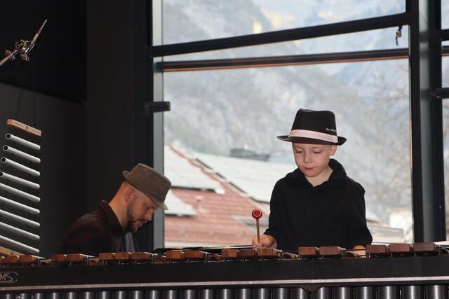 Der siebenjährige Jonathan gab eine Kostprobe seiner Könnens. | Foto: Seelos