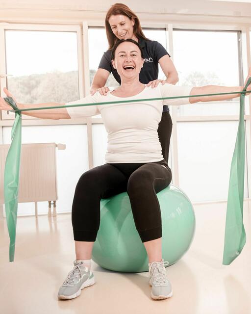 Mit einer ärztlichen Überweisung besteht die Chance, ein umfangreiches Therapieprogramm zu nutzen, das sich positiv auf den Bewegungsapparat und das allgemeine Wohlbefinden auswirkt.  | Foto: Hotel &amp; Therme NOVA