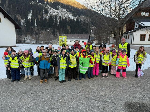 Sicherer Schulweg mit Bewegung für die Volksschulkinder. In Ebene Reichenau gibt es jetzt den "Pedibus". | Foto: Gemeinde Reichenau