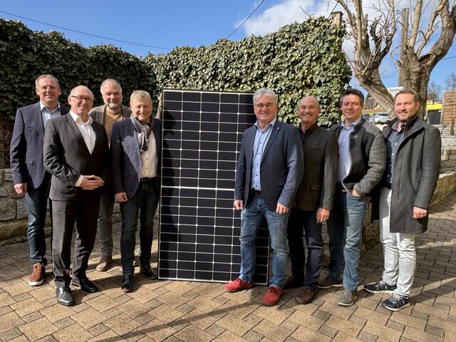 Am 27. Februar ging das Sonnenkraftwerk in Hartkirchen offiziell in Betrieb. | Foto: MeinBezirk