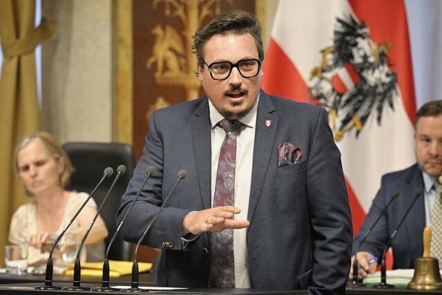 Christoph Steiner wurde zum Vorsitzenden des Tourismusausschusses gewählt.  | Foto: Parlamentsdirektion/Thomas Topf