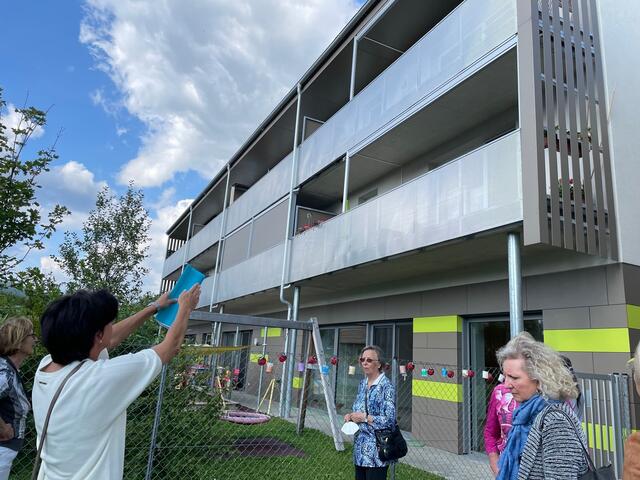 Das Generationenwohnhaus in Pfaffstätten zeichnet sich auch durch großzügige Balkone aus. | Foto: Stockmann/Archiv