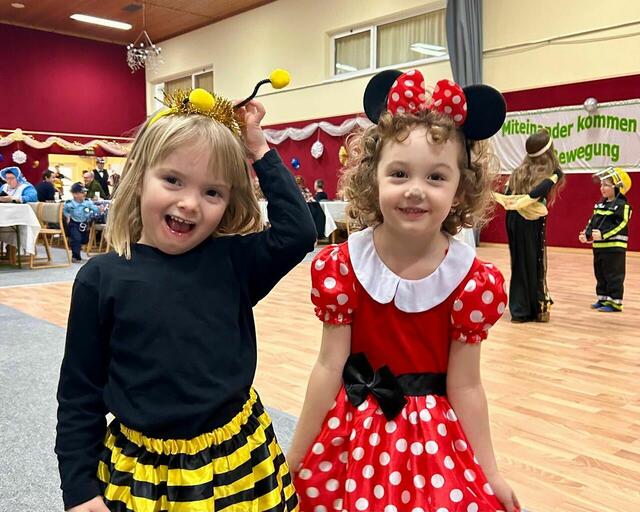 Biene und Minie Mouse waren auch dabei | Foto: SPÖ Weinburg
