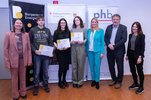 Kroatisch: Aaron Rupp, Franziska Peszt, Irina Pjajčik | Foto: Landesmedienservice/Gmasz