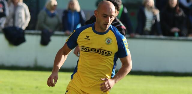 Schafft St. Oswald (im Bild: Defensivspieler Mathias Fragner) den größten Erfolg der Vereinsgeschichte? | Foto: MeinBezirk