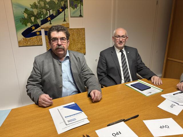 Erster FPÖ-Bürgermeister in Alberndorf gewählt: Manfred Baumgartner und Vize Christian Hartmann. | Foto: Alexandra Goll