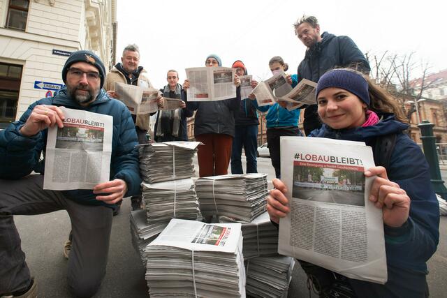 „Die Autobahn samt Tunnel unter dem Naturschutzgebiet Donauauen ist nicht nur eins der klimaschädlichsten Projekte Österreichs, es würde auch ein zusätzliches riesiges Loch in das öffentliche Budget reißen“, heißt es von "LobauBleibt". | Foto: Bilderbüchi von der LobauBleibt Zeitung