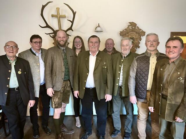 Die Mitglieder der Jägerrunde Thayatal: Kurt Kienast, Kurt Wessely, Sebastian Gerstorfer, Albin Haidl-Trümel, Siegfried Hartl, Leo Witzmann, Roman Hölzl und Erich Gererstorfer. | Foto: Jägerrunde Thayatal