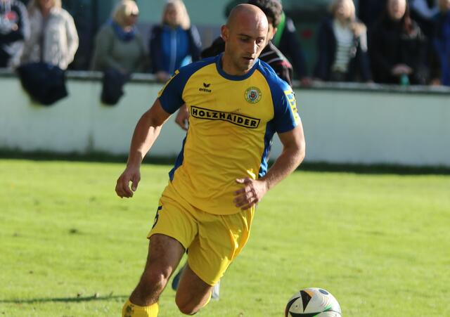 Schafft St. Oswald (im Bild: Defensivspieler Mathias Fragner) den größten Erfolg der Vereinsgeschichte? | Foto: MeinBezirk