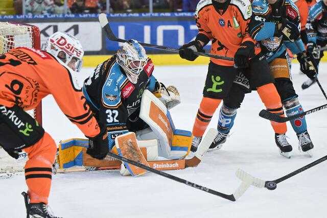 Die erste Play-off-Hürde der Graz 99ers sind die Black Wings aus Linz. | Foto: GEPA
