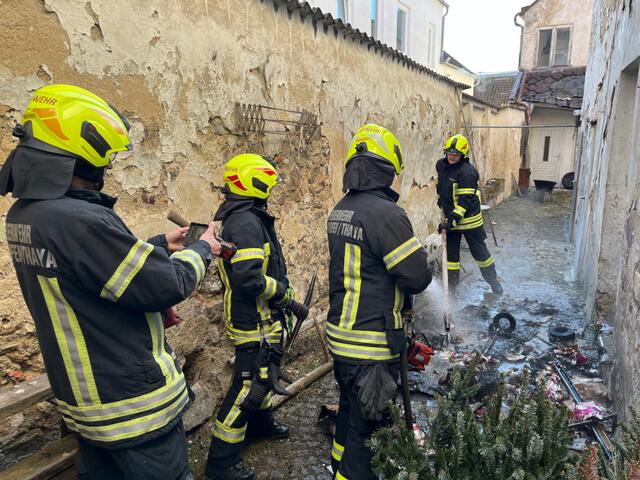 Löscharbeiten durch die Feuerwehr | Foto: FF Waidhofen/Thaya