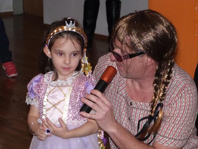 Auch kleine Prinzessinnen verzauberten den Kindermaskenball. 