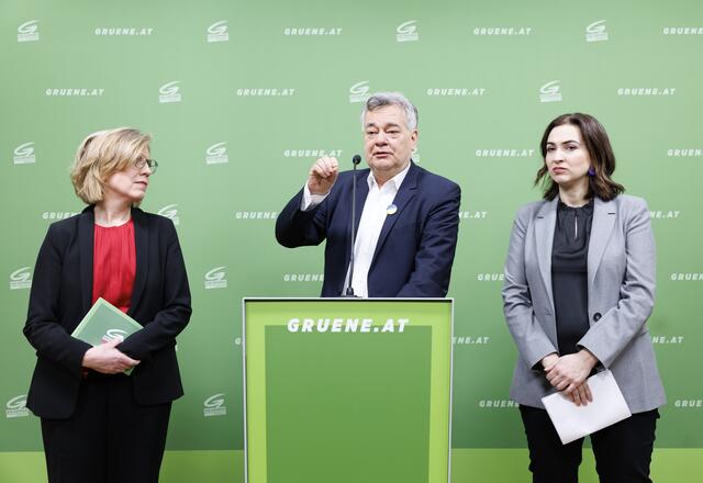 Die Grünen seien als konstruktive Opposition bereit, aktiv an der Gestaltung von Reformen mitzuwirken – sei es in der Haushaltspolitik, im Klimaschutz oder in der Justiz. | Foto: TOBIAS STEINMAURER / APA / picturedesk.com