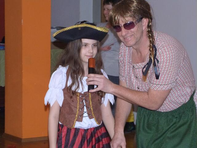 Die tapfere Piratin stattete dem Kindermaskenball einen Besuch ab. 