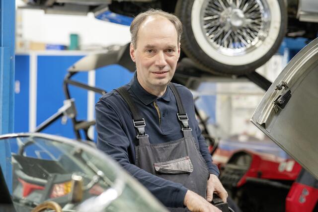 Harald Wegerer startet ab April 2025 in der Kaiser-Friedrichstraße 5 mit der KFZ-Werkstatt Wegerer.  | Foto: Bruno Brandstetter