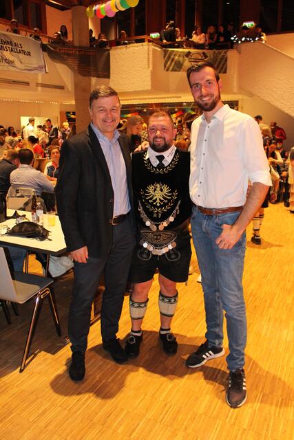 Bgm. Johannes Strobl, Obmann Michael Plozner und VizeBgm. Daniel Nairz