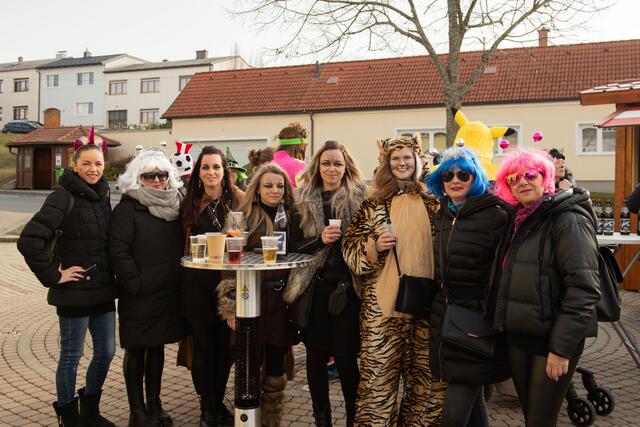 Die Kostüme waren bunt und ausgefallen. | Foto: Sophia Braun