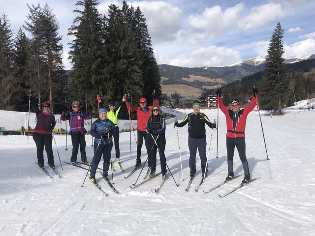 19 Teilnehmer fanden in Toblach beste Bedingungen bei Langlauf und Schneeschuh Wandern vor. | Foto: Herbert Schöttl