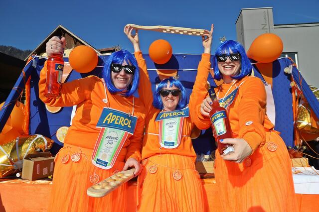 Fantasievolle Verkleidungen beim Faschingsumzug in Ebensee. | Foto: Hörmandinger