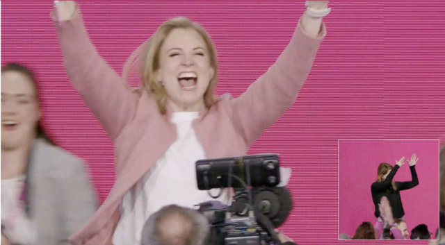 So groß war die Freude bei Beate Meinl-Reisinger, als 94,13 Prozent der Neos-Mitglieder für die Koalition mit ÖVP und SPÖ stimmten. | Foto: Screenshot Neus.eu