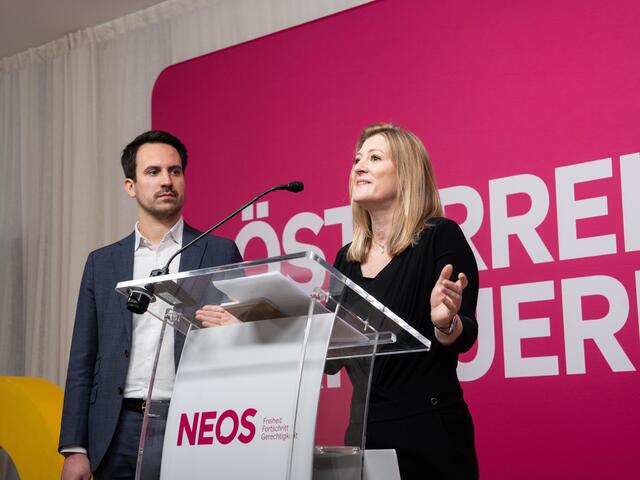 Christoph Wiederkehr und seine Nachfolgerin in Wien Bettina Emmerling.  | Foto: Valentina Marinelić/MeinBezirk