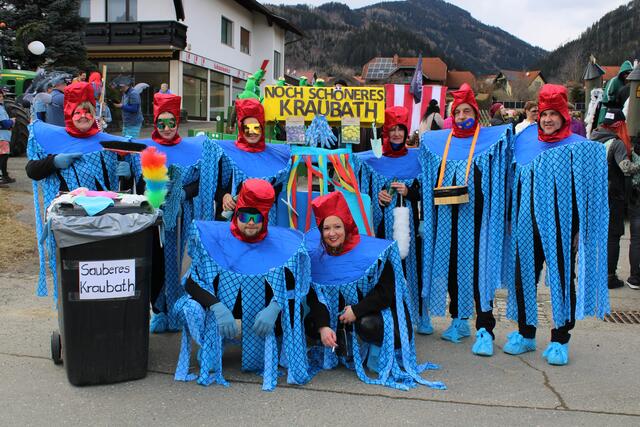 Eine Menge Wischmopps sorgten für ein noch schöneres Kraubath. | Foto: MeinBezirk/Sommer