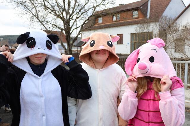 Pandabär, Flughörnchen und Schweinchen gemeinsam unterwegs. | Foto: Anika Paul