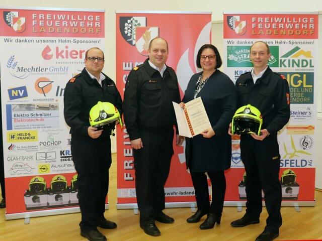 Windkraft Simonsfeld und Feuerwehr Ladendorf: 
Die Unterstützung von Vereinen und Organisationen in Projektgemeinden im Weinviertel, der „Heimat” der Windkraft Simonsfeld, ist dem Unternehmen ein besonderes Anliegen. | Foto: Windkraft Simonsfeld