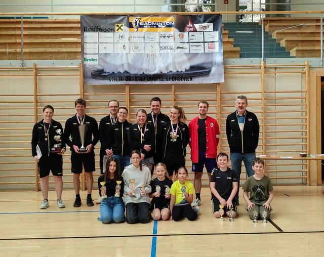 Strahlende Sieger bei der Vereinsmeisterschaft des SVR Badminton. | Foto: SVR Badminton