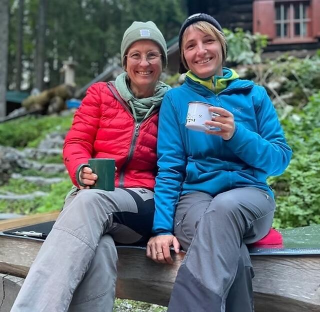 Wildnisspädagogin Eva Hager und Fastenleiterin Kirsten Breuss sind deine Guides. | Foto: Sei so [wü:d]! GSbR