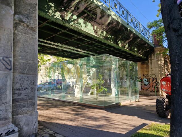 Der "KUBUS" von Valie Export am Lerchenfelder Gürtel. | Foto: Photos _Autor_Bildrecht